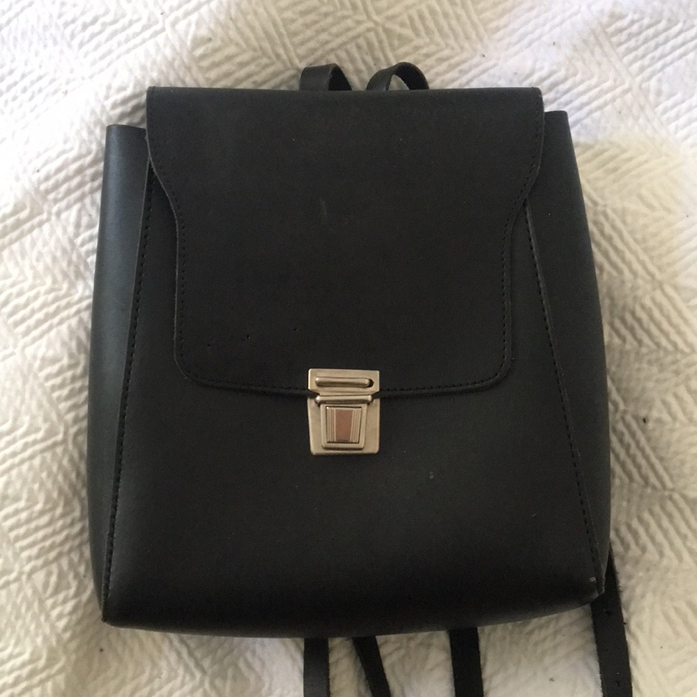 brandy melville mini backpack